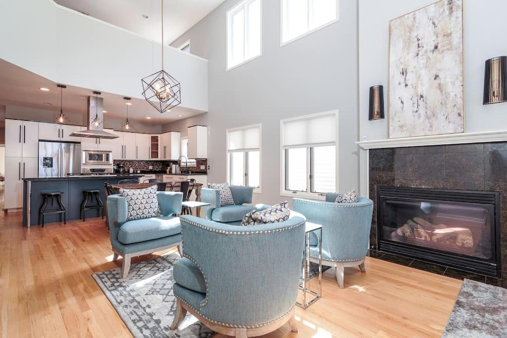 Villa Eclectic Stylish And Cozy Milwaukee Unit Esterno foto