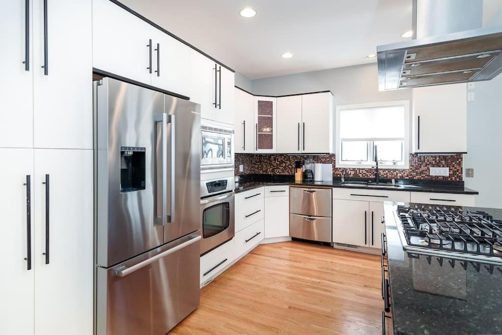 Villa Eclectic Stylish And Cozy Milwaukee Unit Esterno foto