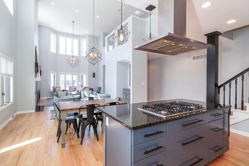 Villa Eclectic Stylish And Cozy Milwaukee Unit Esterno foto