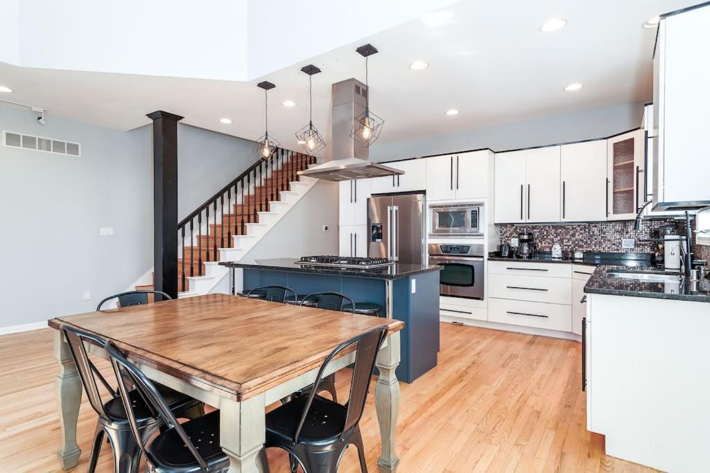 Villa Eclectic Stylish And Cozy Milwaukee Unit Esterno foto