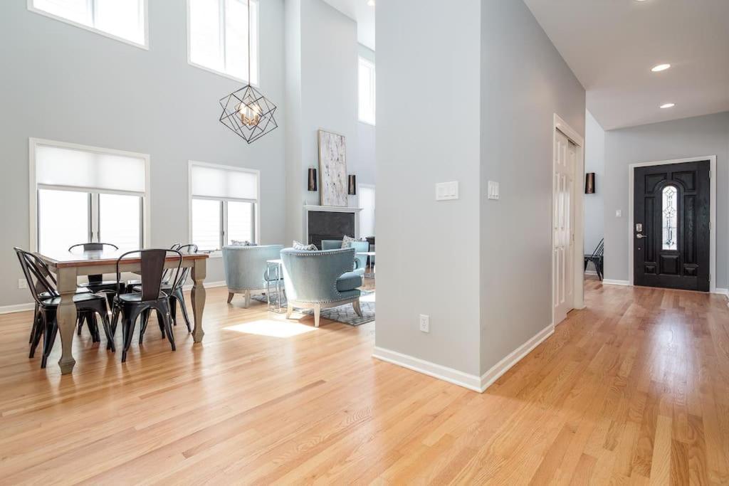 Villa Eclectic Stylish And Cozy Milwaukee Unit Esterno foto